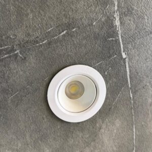 سبوت ابيض نوفل