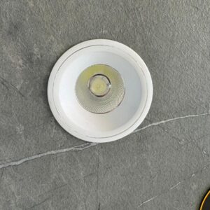 سبوت نوفل 7Wثابت ابيض